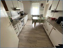1. OG links K�che 2 Optimales Mehrfamilienhaus mit 6 Einheiten und sehr guter Rendite, vieles Modernisiert !