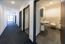 1. OG Flur und WC�s B�ro - Praxis - Workspace - Schulung - Produktion - Lager    / 
    EG und 1. OG