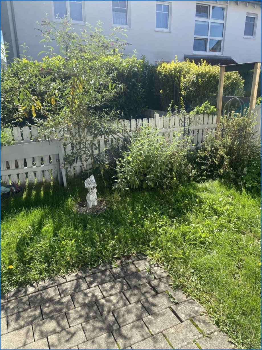 Garten von Wohnzimmer aus Doppelhaush�lfte Sigmaringen