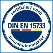 DIA-Zert-DIN-EN-15733 Tolles 2-Fam-Haus mit gro�z�gigem Grundst�ck, Doppel-Garage, W�rmepumpe und Solar!
Ideale und ruhige Lage!
