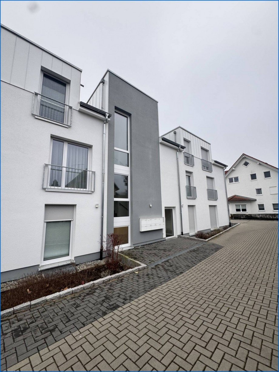 Haus Ansicht Dachgeschosswohnung Stei�lingen