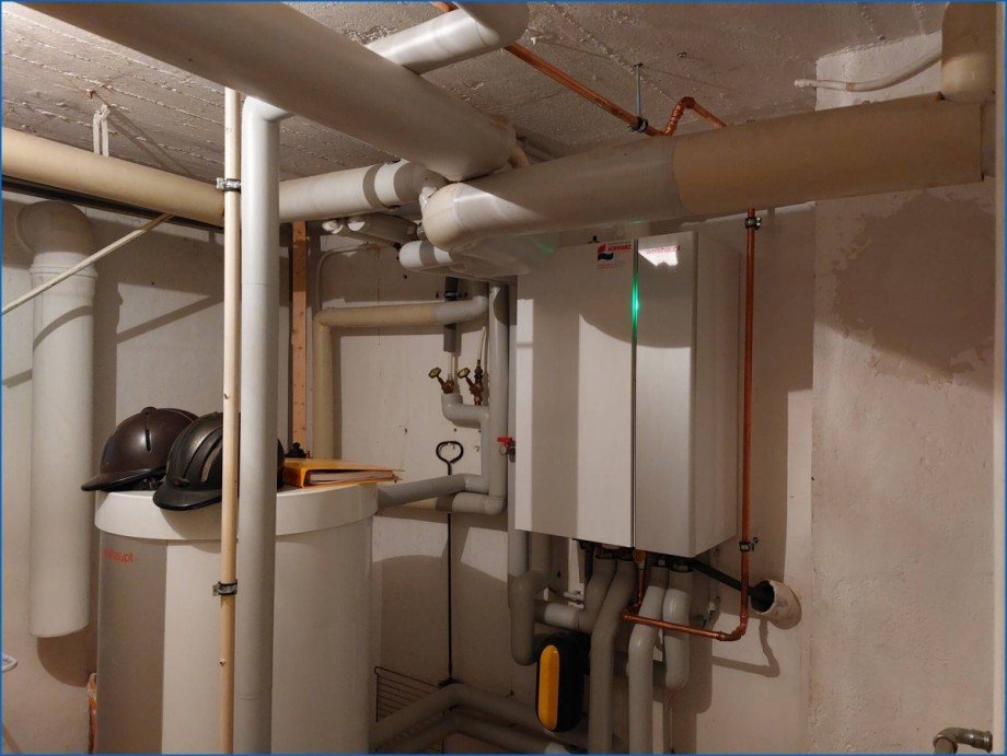 Heizraum Gas-Brennwertheizung Zweifamilienhaus Gailingen am Hochrhein