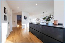 EBK5 Gro�z�gig u. modern: Traum-Einfamilienhaus in sch�ner Lage von Rielas.-Worblingen,Bj.24, KfW 40+ !