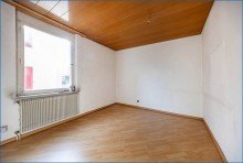 H1Zimmer Zwei H�user mit gro�z. Grundst�ck im Herzen von Singen-
Ideal auch als Mehrgenerationenhaus!