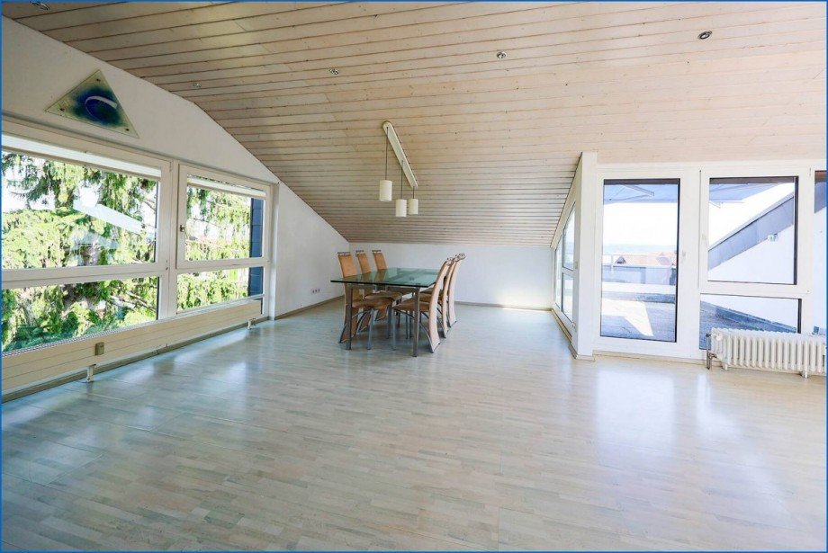 Wohnen mit Zugang zur Terrasse Dachgeschosswohnung Gaienhofen-Gundholzen