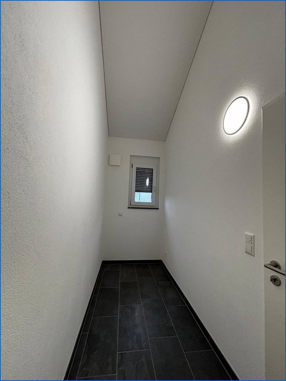 Vorratsraum Zweifamilienhaus M�hlhausen-Ehingen / Ehingen