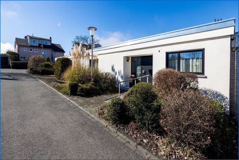 Ansicht Aussenstellplatz Einfamilienhaus Konstanz