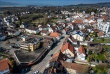 Kn-RadolfzellerStr-Drohne-230326-04 KONSTANZ: Mehrfamilienhaus/Wohn u. Gesch�ftshaus mit 8 Whgen u. 2 Gewerbe, ein Haus Bj.2023!