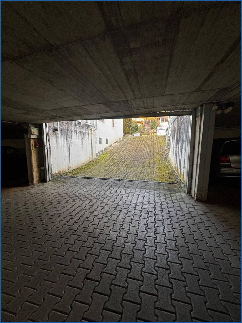 Ausfahrt Tiefgarage Dachgeschosswohnung Meersburg