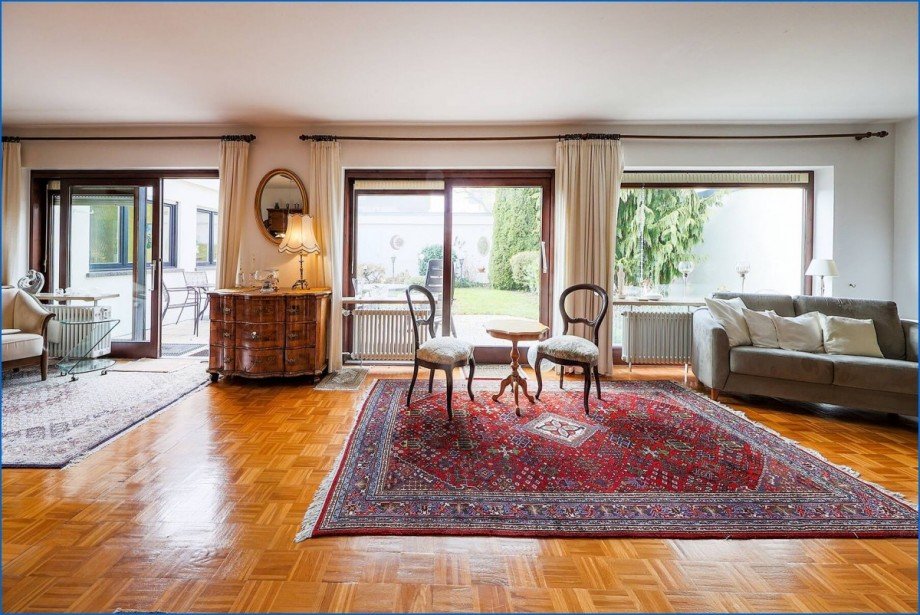 Wohnzimmer Blick in den Garten Einfamilienhaus Konstanz