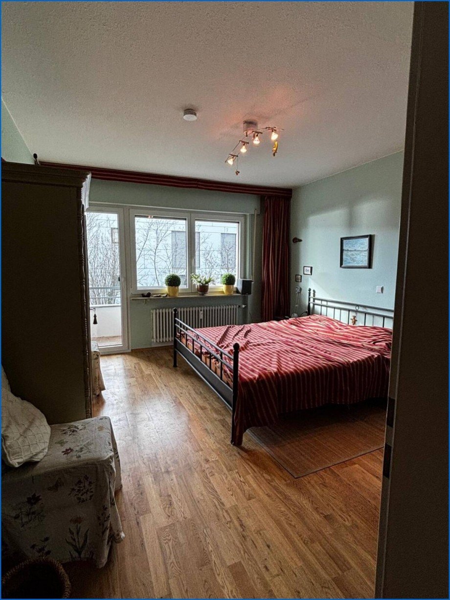 Schlafzimmer mit Balkon 2 Erdgeschosswohnung Meersburg