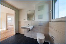 Bad Attraktive 3 Zimmer Dachgeschoss Wohnung mit Terrasse in Radolfzell - bezugsfrei KFW 55 !