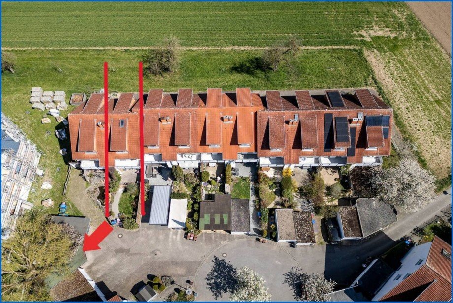 Luftbild Haus u. Carport Reihenmittelhaus Radolfzell am Bodensee / B�hringen