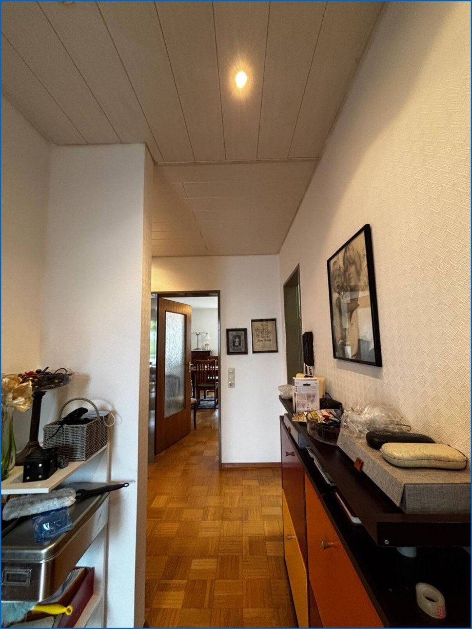 Kleiner Flur Richtung Esszimmer Erdgeschosswohnung Bodman-Ludwigshafen