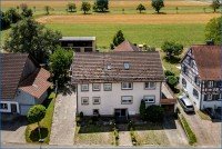 Bild (28844b708c07bf0d827bfd1bedbdeae2): Gepflegte frisch renovierte Wohnung in einem ruhigen Mehrfamilienhaus sofort beziehbar in Bohlingen!