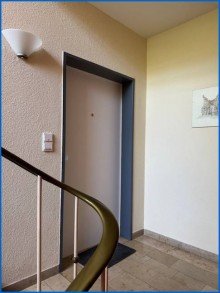 Treppenhaus KN-Staad EG/Hochpaterre Wohnung mit 2xBalkon und Gartennutzung, sch�ne ruhige Lage-BEZUGSFREI !!