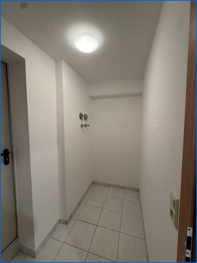 �bergangsraum zum Treppenhaus MFH UG Maisonettewohnung Radolfzell am Bodensee / B�hringen