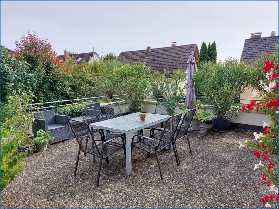 Terrasse Ostseite Zweifamilienhaus Gailingen am Hochrhein