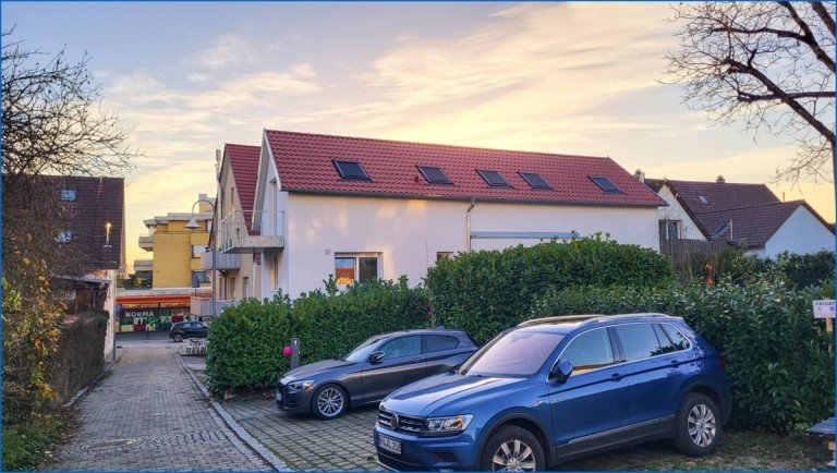 Haus hinten Ans.1 Konstanz / F�rstenberg Wohn- / Gesch�ftshaus KonstanzKONSTANZ: Mehrfamilienhaus/Wohn u. Gesch�ftshaus mit 8 Wohnungen u. 2 x Gewerbe!