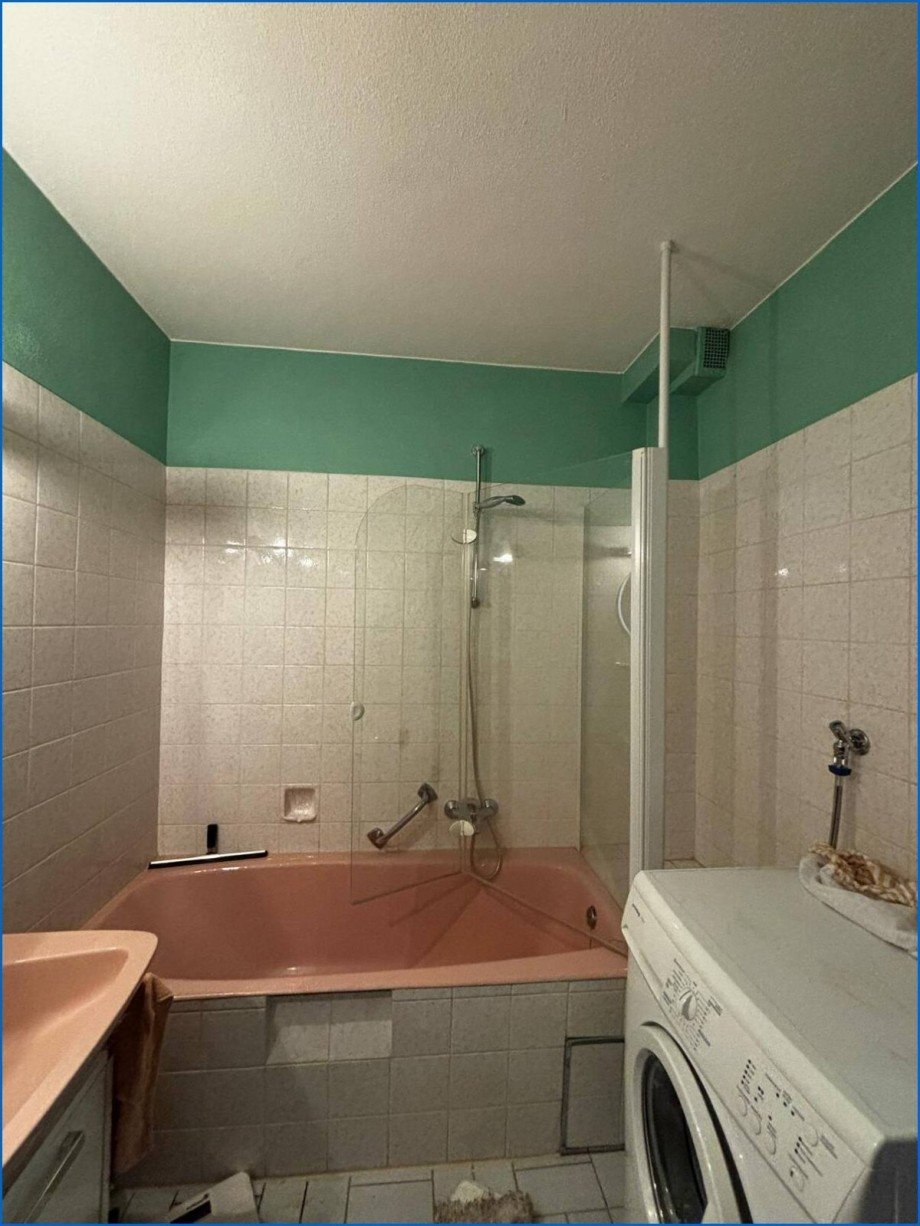 Badezimmer mit Waschmaschinenanschlu� Erdgeschosswohnung Meersburg