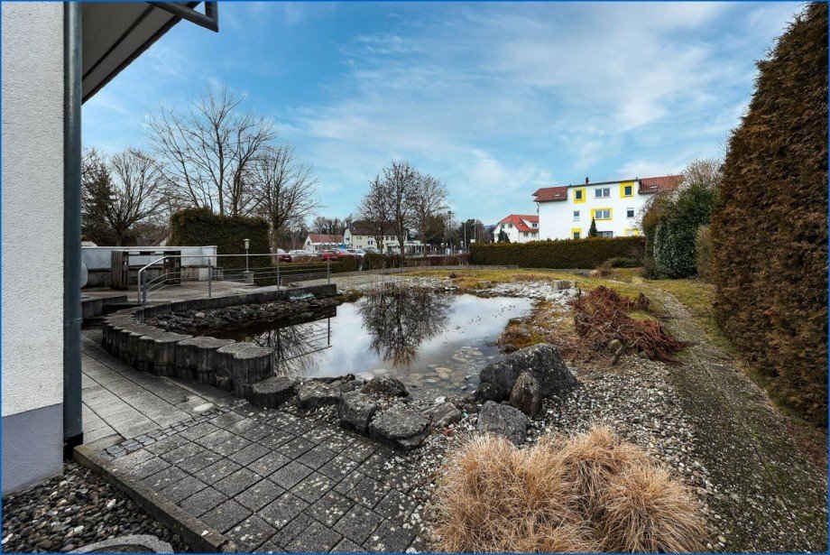 Blick Garten Einfamilienhaus Orsingen-Nenzingen