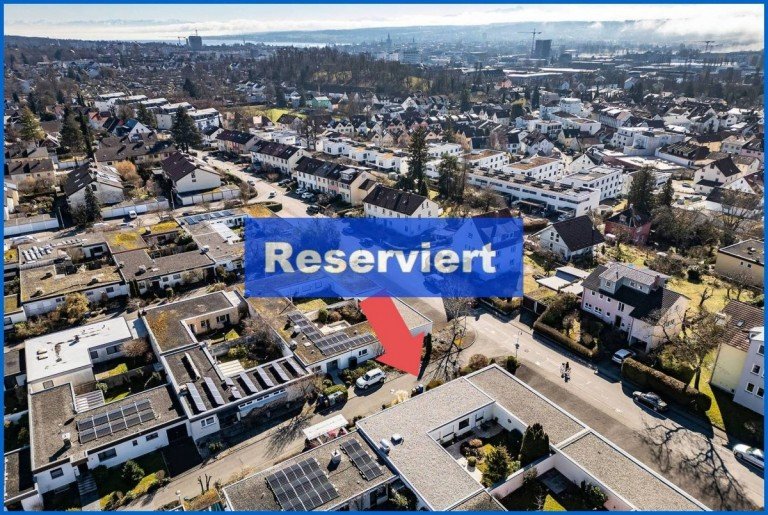 Luftbild Konstanz Einfamilienhaus Perfekt f�r Familien, Winkel-Bungalow in sch�ner ruhiger Lage von KN-F�rstenberg mit Garage.