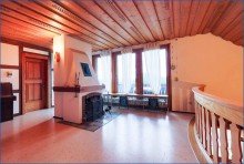 off. Kamin Stilvolles, gro�z�giges EFH mit 2 Garagen in idealer, zentraler Lage von Gailingen!