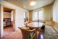 Blick Zimmer Singen-Nord, villenartiges Anwesen mit gro�em, idyllischen Grundst�ck in bester Lage!