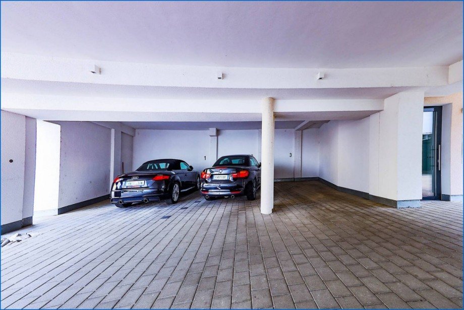 Offene Garage Stellplatz 3 Dachgeschosswohnung Radolfzell am Bodensee