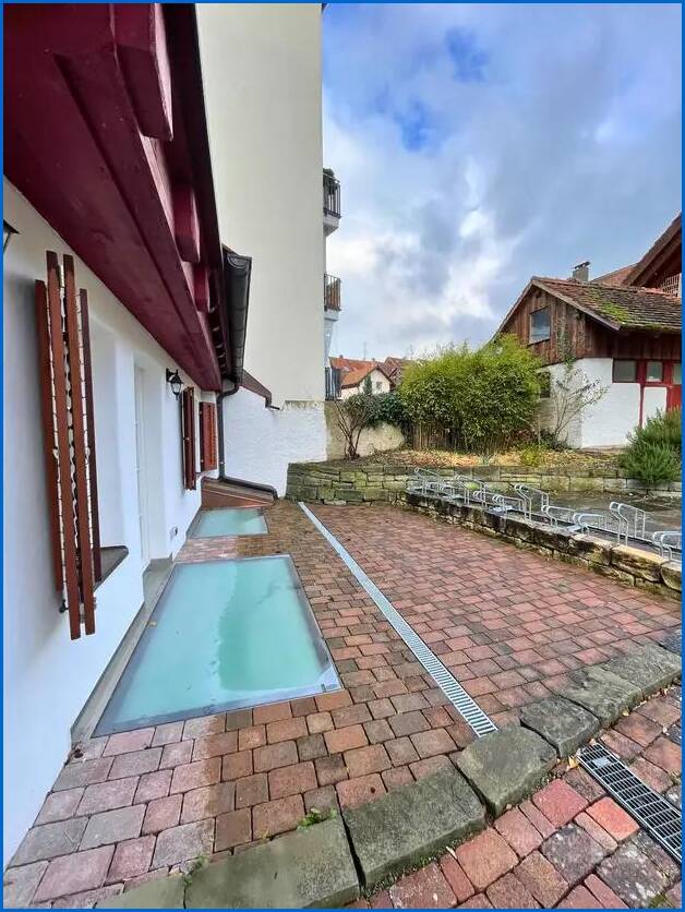 Terrasse zur Wohnung Mehrfamilienhaus �berlingen