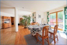 Wohnzimmer / Esszimmer Radolfzell-Weinburg
Attraktive, gro�z�gige DHH mit Seesicht und ELW, in ruhiger,  bevorzugter Lage!