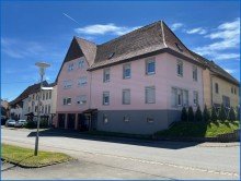 Titelbild Optimales Mehrfamilienhaus mit 6 Einheiten und sehr guter Rendite, vieles Modernisiert !