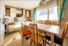 K�che EG Radolfzell-ALTBOHL: gro�z�giges, gepflegtes Haus m. sch�nem Grundst�ck u. Garage/Stellpl./Bezugsfrei