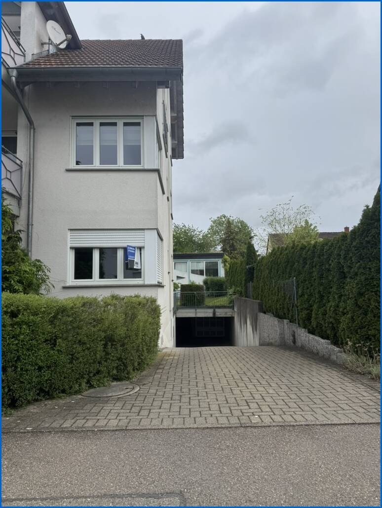 Einfahrt Tiefgarage Maisonettewohnung Radolfzell am Bodensee / B�hringen