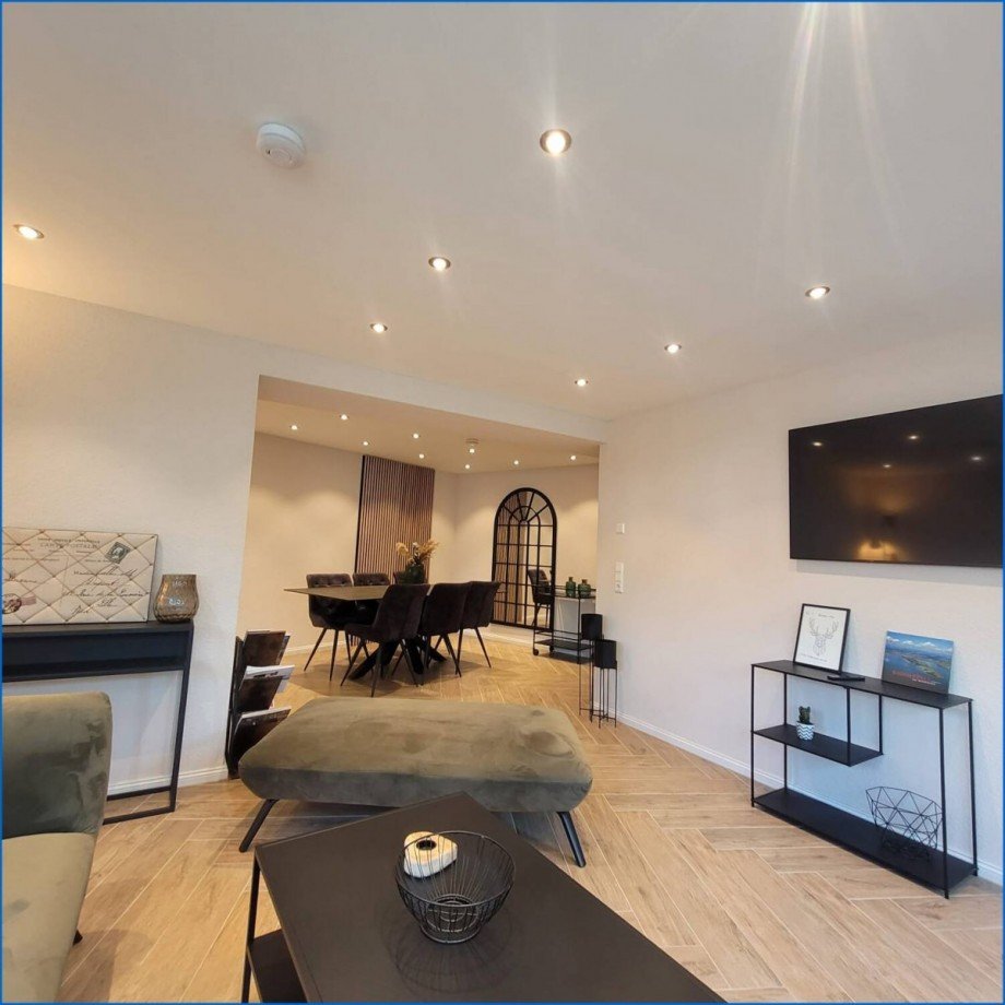 Wohnzimmer Souterrainwohnung Radolfzell am Bodensee / B�hringen