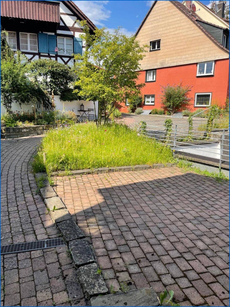 Stellpl�tze Mehrfamilienhaus �berlingen