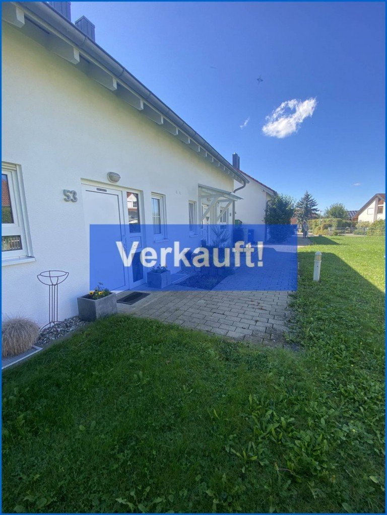 Blick auf Zugang Sigmaringen Doppelhaush�lfte Sehr gepflegte Doppelhaush�lfte in ruhiger Lage mit Ausbaupotenzial im Dachgescho� in guter Lage.