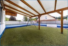 Dachterrasse 01 Tolles 2-Fam-Haus mit gro�z�gigem Grundst�ck, Doppel-Garage, W�rmepumpe und Solar!
Ideale und ruhige Lage!