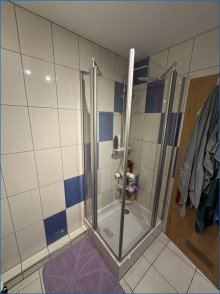 Blick Bad DG RZ-B�hringen: noch Vermietetes Reihenmittelhaus m. Carport, in ruhiger u. kinderfreundlicher Lage!