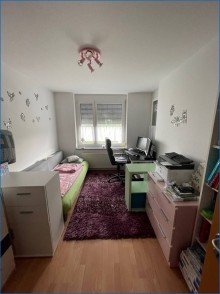 Zimmer Bsp Sch�ne DHH mit viel Platz und Einzel-Garage in ruhiger Lage - aktuell vermietet!