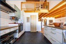 EBK4 Attraktive 4,5 Zi. DG-Maisonette-Wohnung, mit 2 x TG/Platz u. gro�em Balkon, in Top-Zustand!