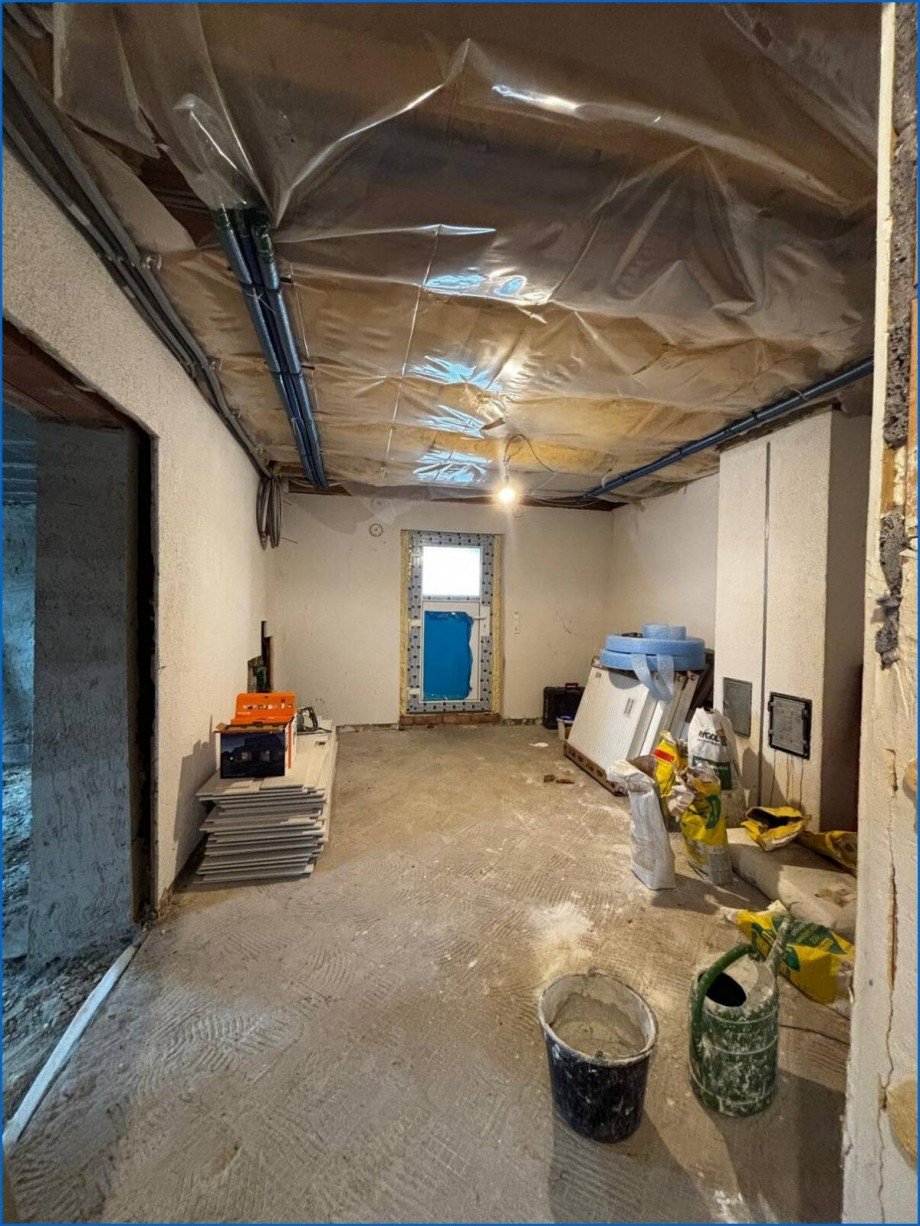 Zimmer mit Material Etagenwohnung M�hlingen / Zoznegg
