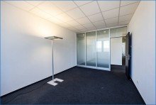 1. OG B�ro 5 B�ro - Praxis - Workspace - Schulung - Produktion - Lager    / 
    EG und 1. OG