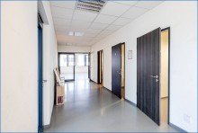 EG_Flur_WC�s B�ro - Praxis - Workspace - Schulung - Produktion - Lager    / 
    EG und 1. OG