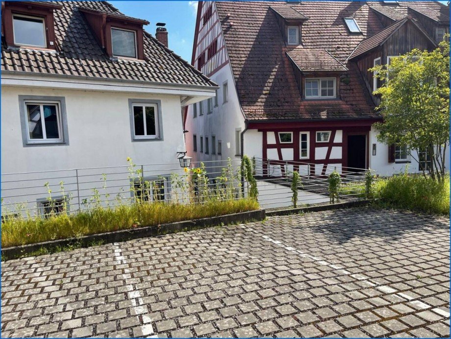 Stellpl�tze Mehrfamilienhaus �berlingen
