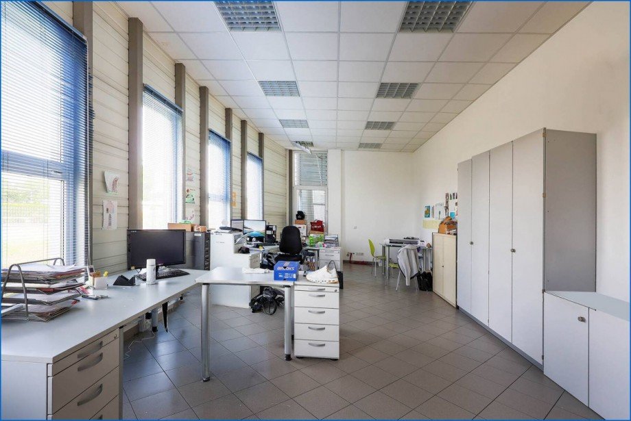 28 Einzelhandel Salem