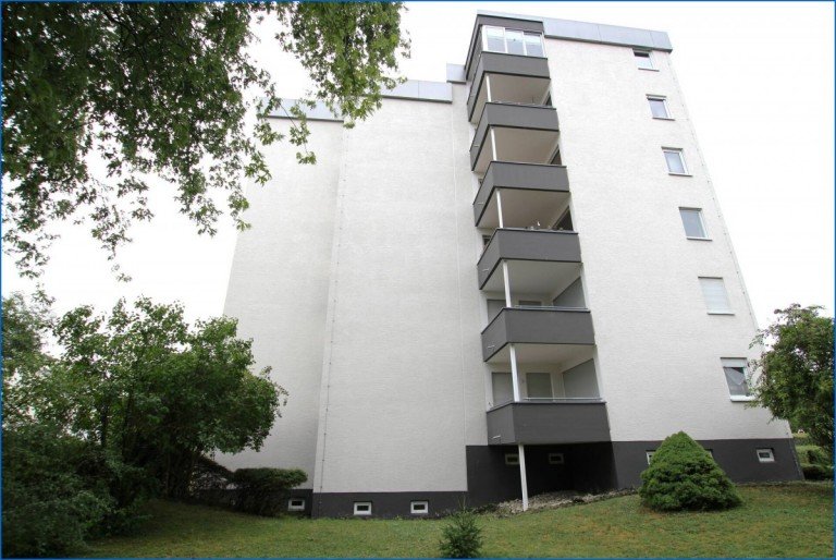 Ansicht 1 Allensbach Etagenwohnung Gepflegte, renovierte 3,5 Zi. Wohnung mit Aufzug, Balkon u. Garage in Allensbach!