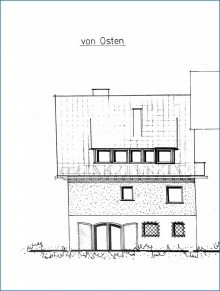 Ansicht Osten Stilvolles, gro�z�giges EFH mit 2 Garagen in idealer, zentraler Lage von Gailingen!