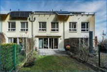 Hausansicht hinten mit Garten nah Sch�nes Reihenmittelhaus in zentraler und toller Lage in Konstanz-K�nigsbau zu verkaufen