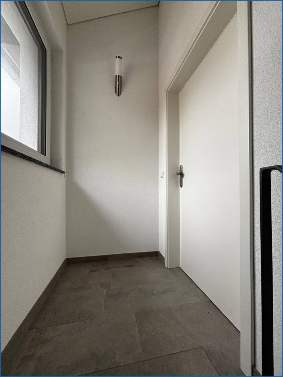 Zugang Wohnung im 1.Obergscho� Zweifamilienhaus M�hlhausen-Ehingen / Ehingen